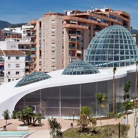 Penthouse With Stunning Views * 에스테포나